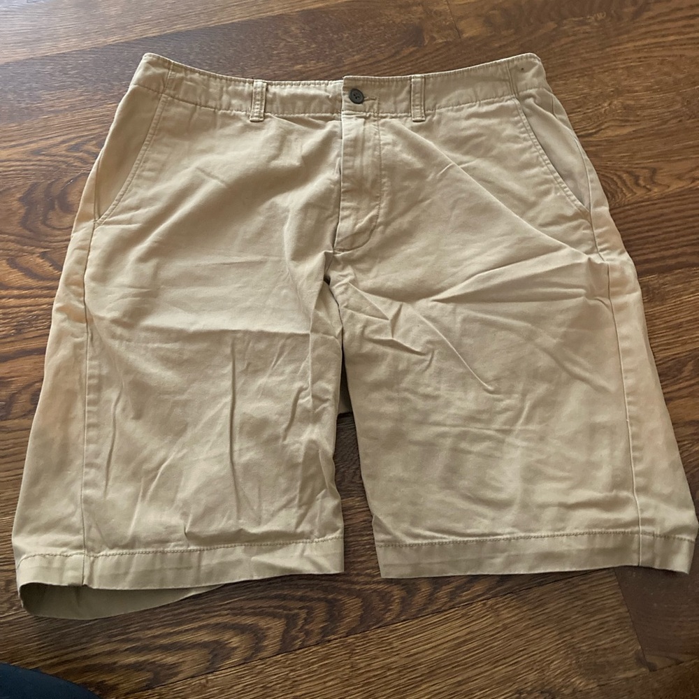 Of navy shorts